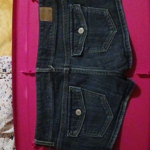 American eagle shorts size 8